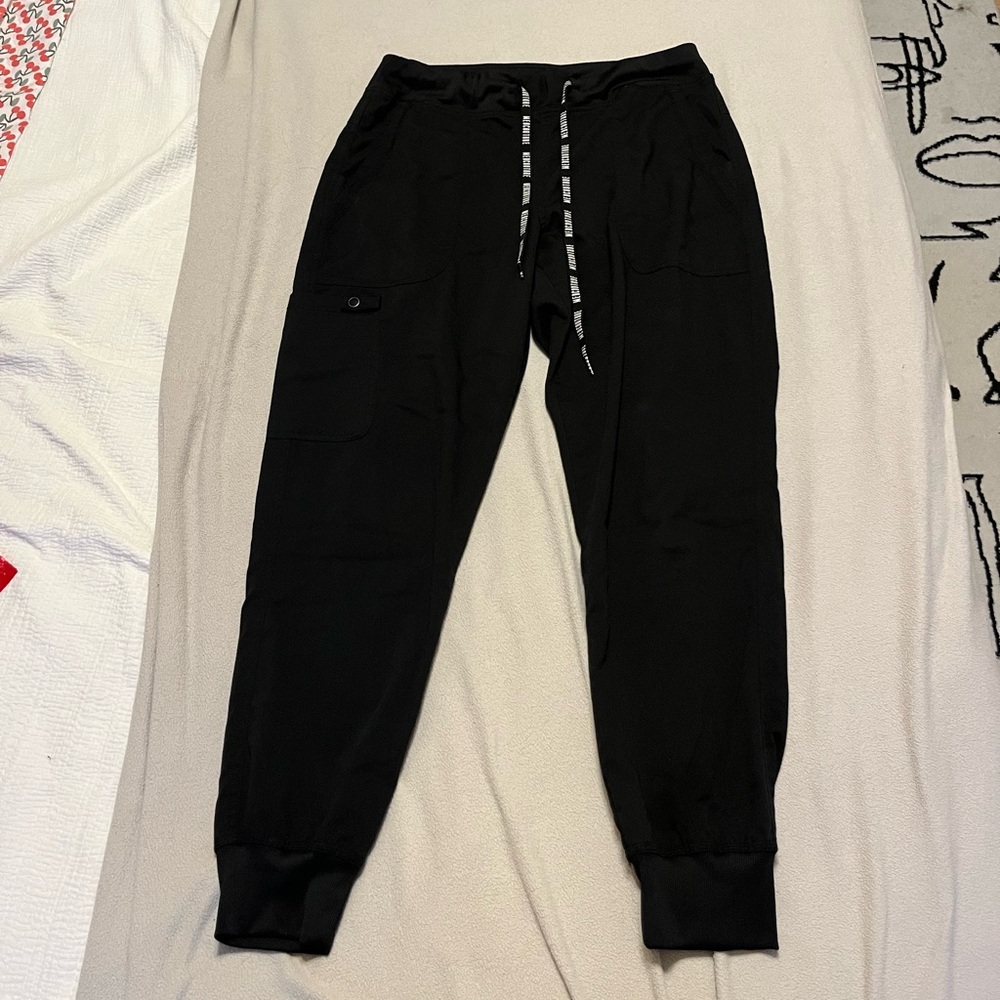 Medcouture - Black Touch jogger scrub pants
